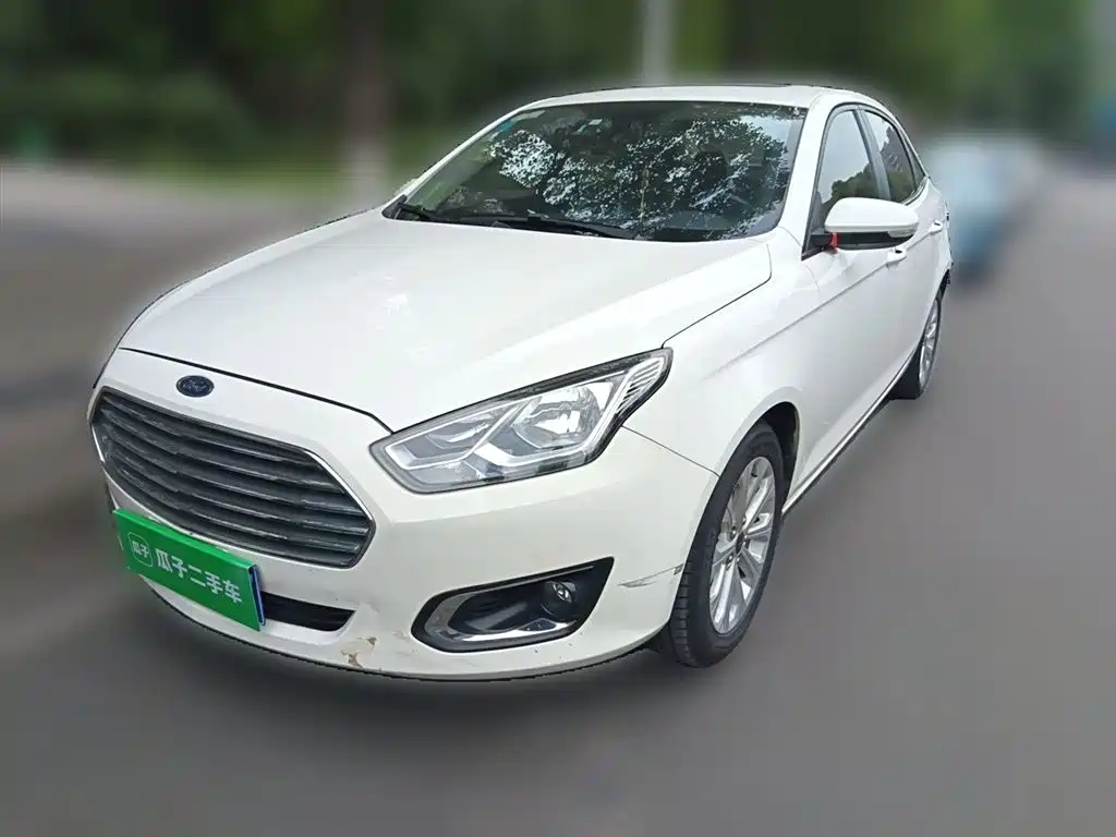 Ford Escort 2015