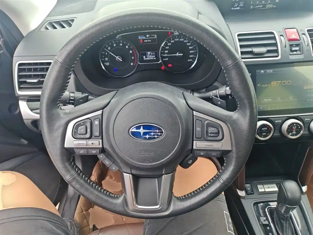 Subaru Forester 2017 — фото 11