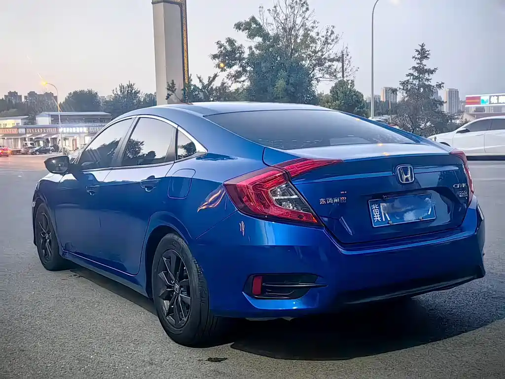 Honda Civic 2020 — фото 5