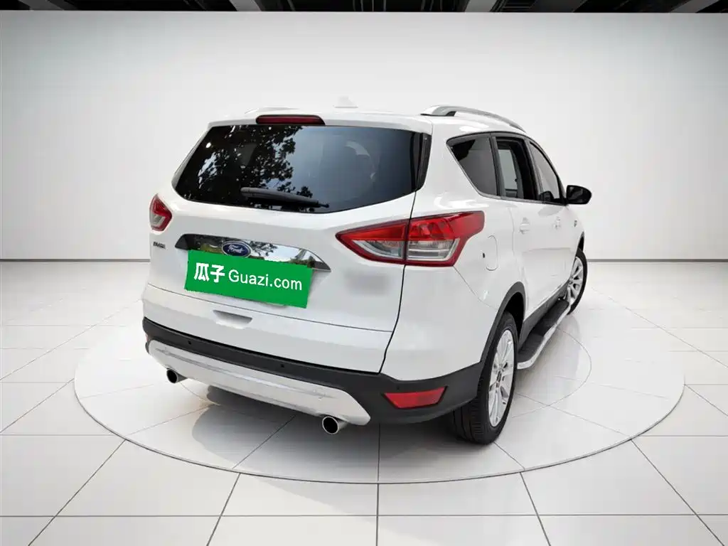 Ford Kuga 2015 — фото 4