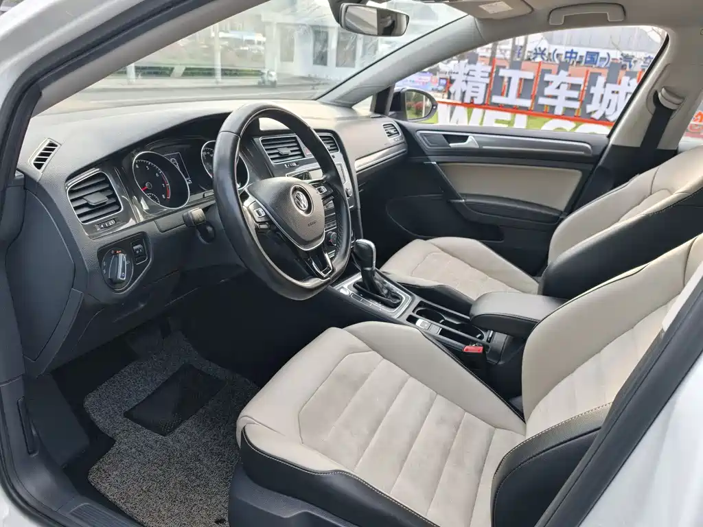 Volkswagen Golf 2016