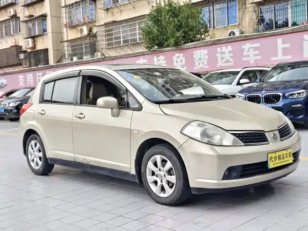 Nissan Tiida 2007