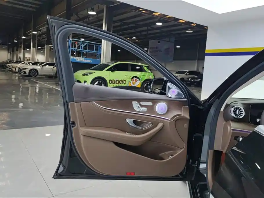 Mercedes-Benz E-Class 2023