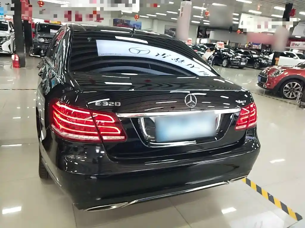 Mercedes-Benz E-Class 2015