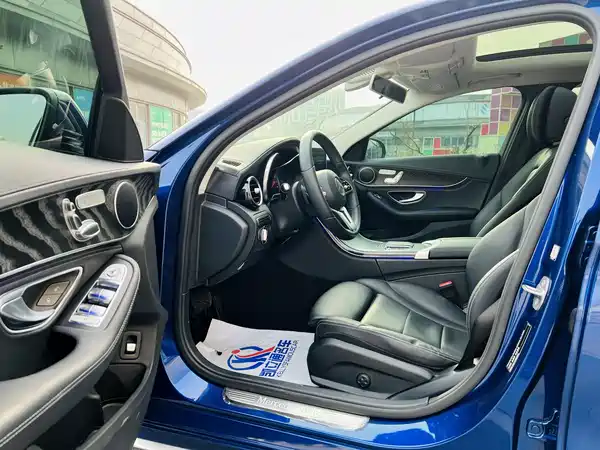 Mercedes-Benz C-Class 2019