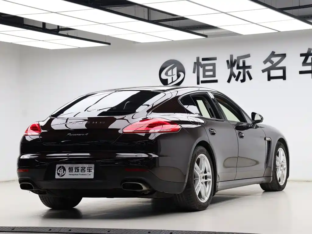 Porsche Panamera 2014 — фото 27