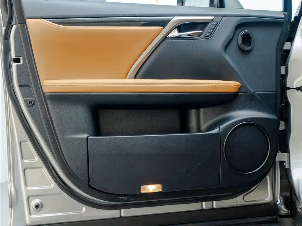 Lexus RX 2022 — фото 14