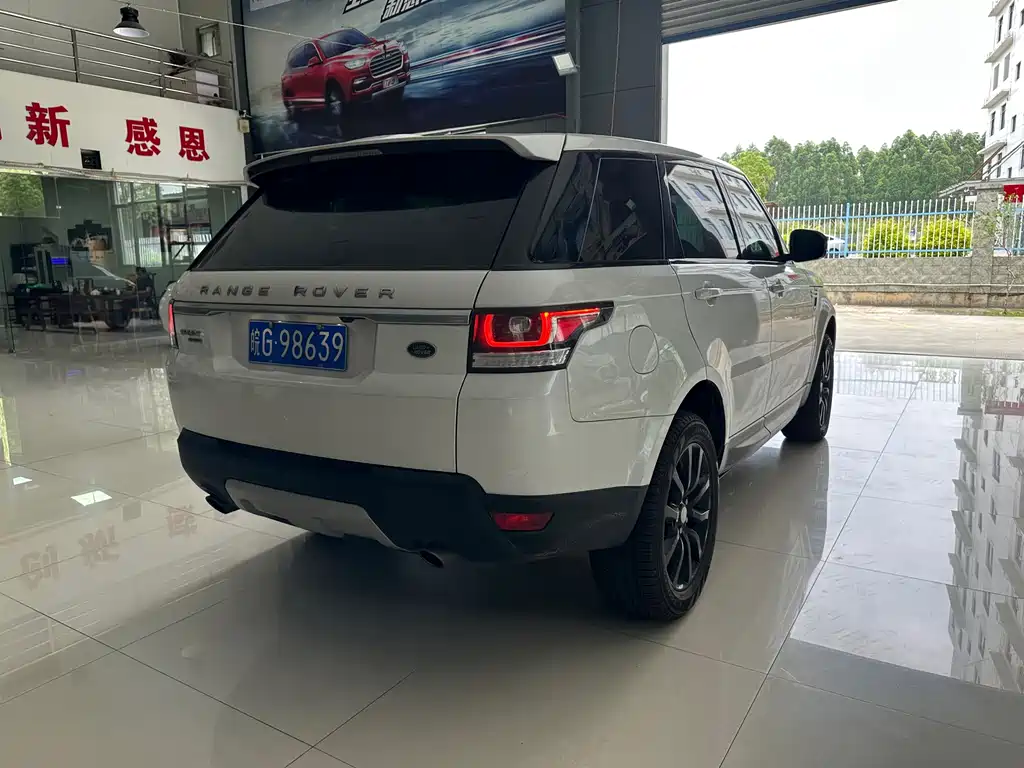 Land Rover Range Rover Sport 2015 — фото 9
