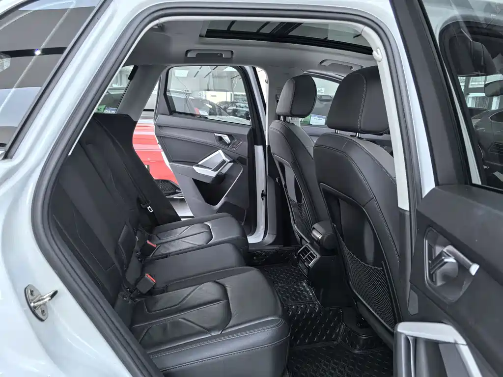 Audi Q3 2020 — фото 11