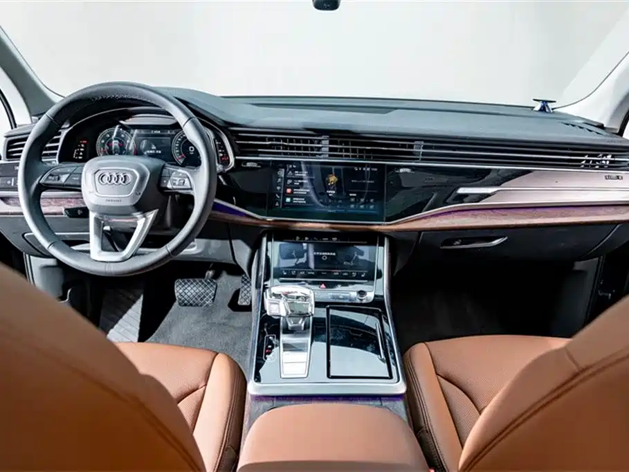 Audi Q7 2024 — фото 14