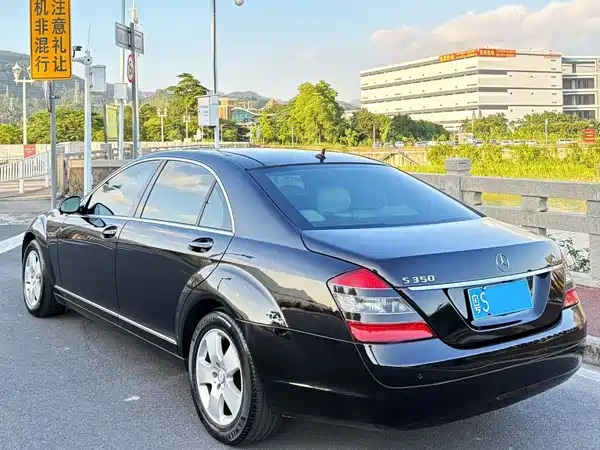Mercedes-Benz S-Class 2008