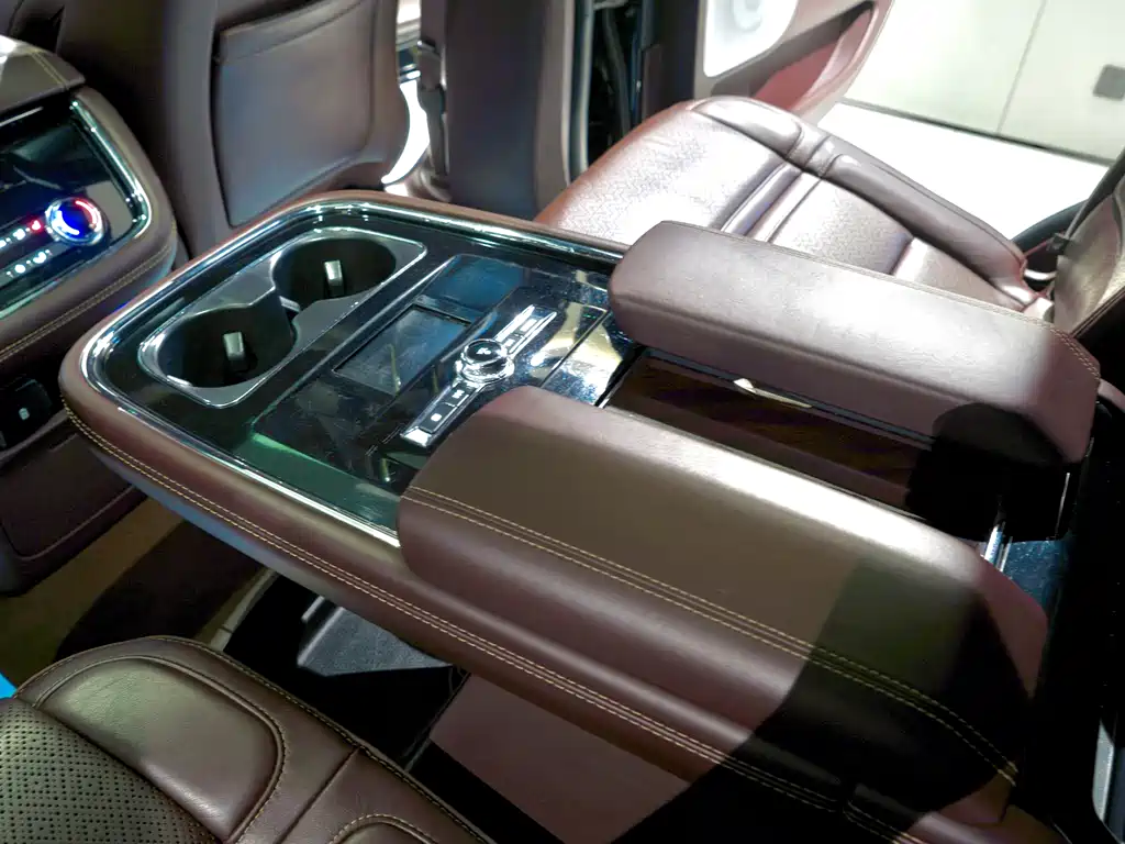 Lincoln Navigator 2020 — фото 18