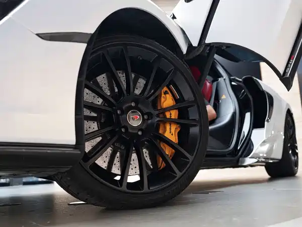 McLaren 570 2017