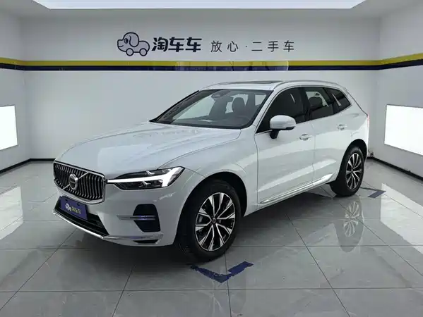 Volvo XC60 2025
