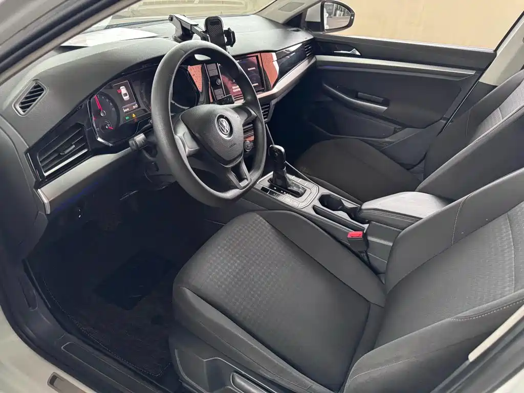 Volkswagen Bora EV 2021