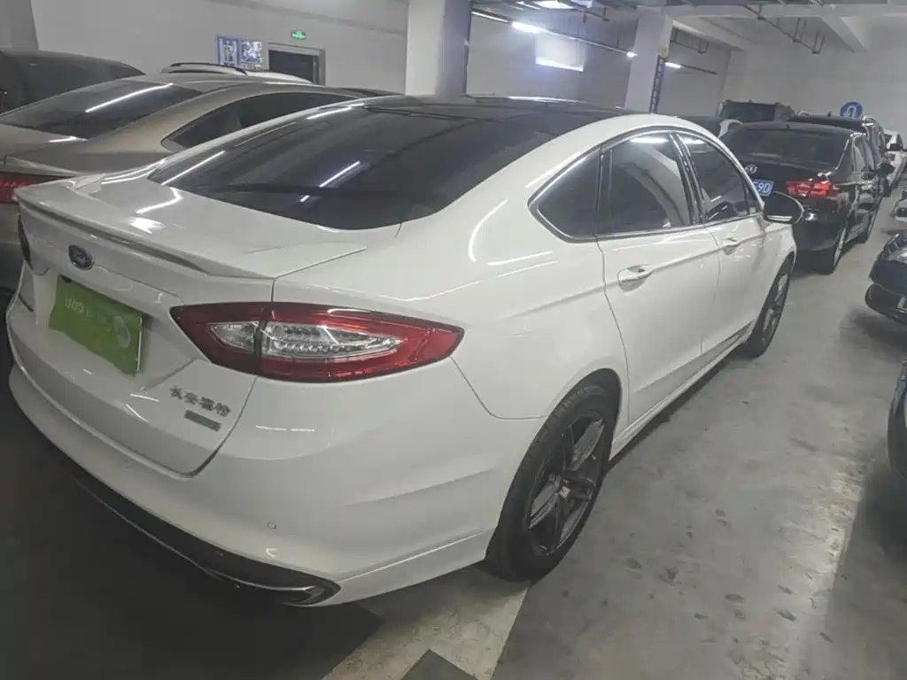 Ford Mondeo 2016 — фото 7