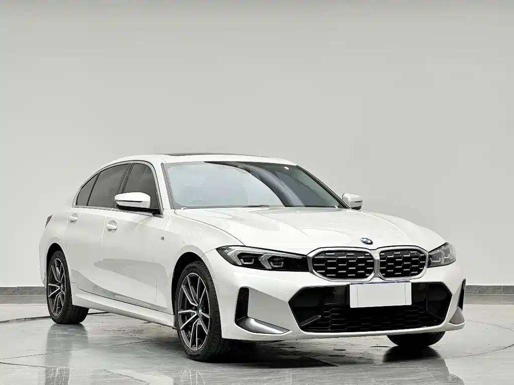 BMW 3 Series 2024 — фото 4