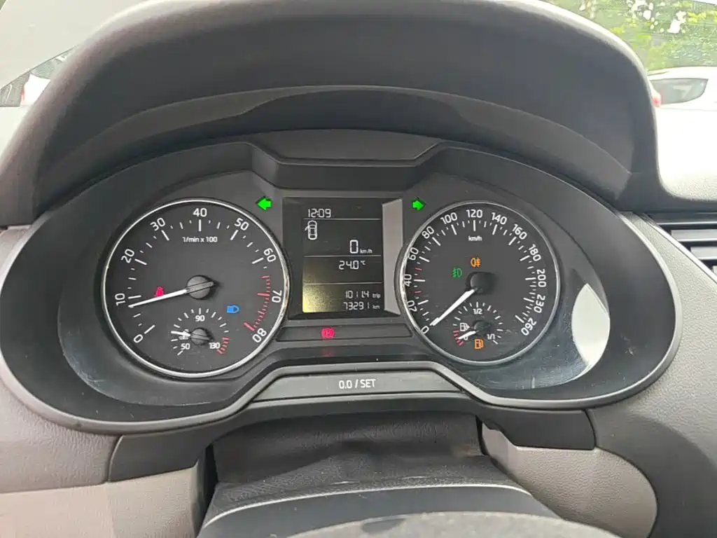 Skoda Octavia 2015 — фото 12
