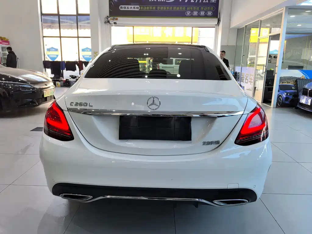 Mercedes-Benz C-Class 2021 — фото 15