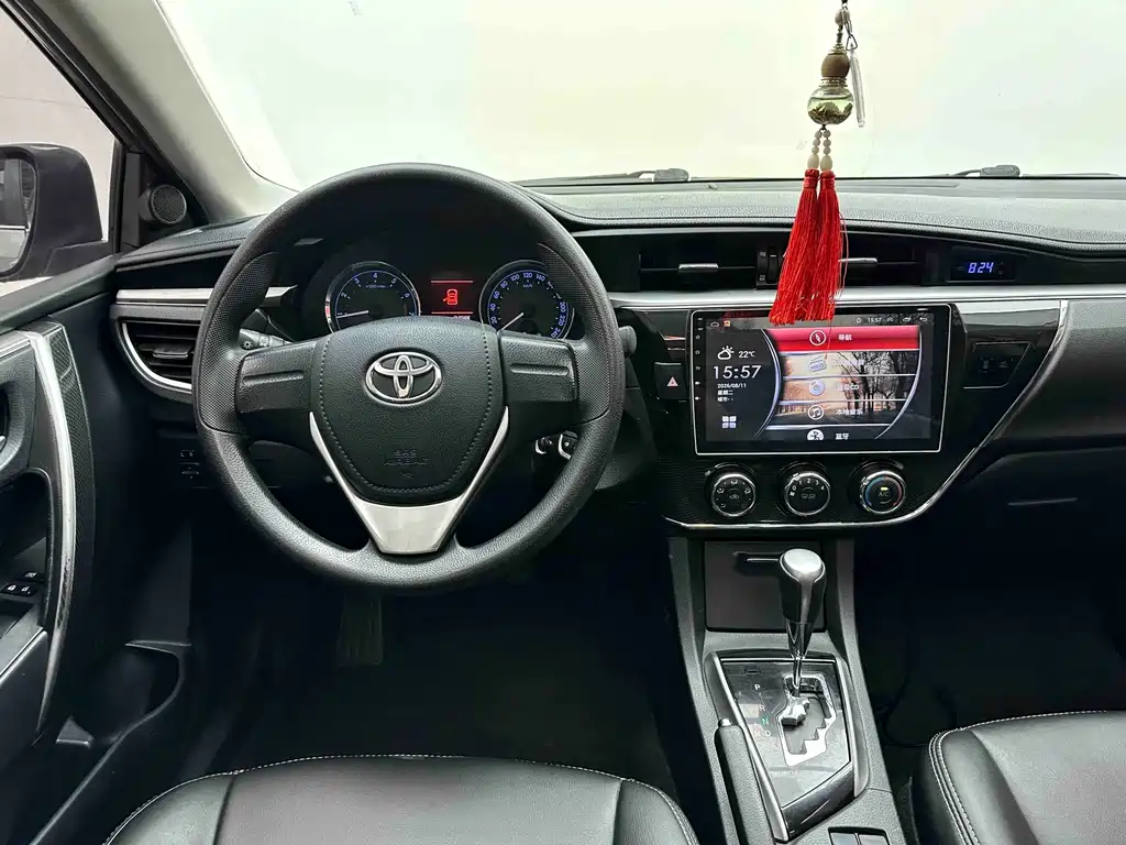 Toyota Corolla 2016 — фото 12