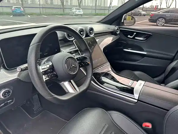Mercedes-Benz C-Class 2022