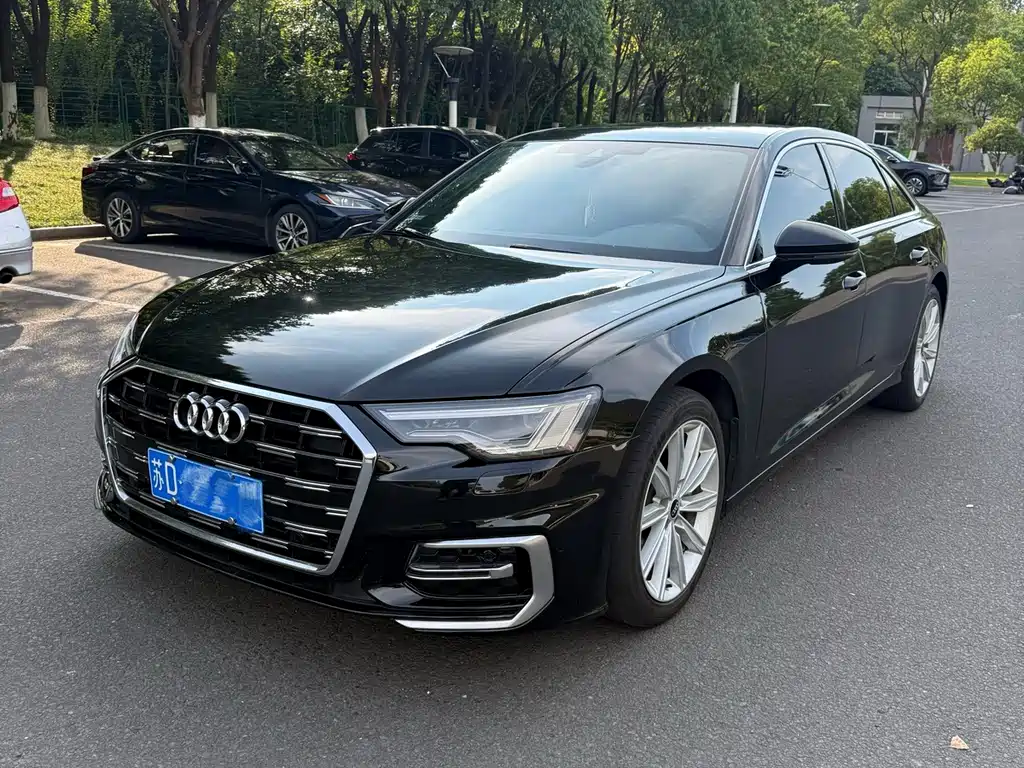 Audi A6L 2023 — фото 1