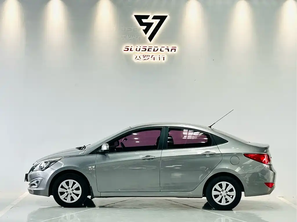 Hyundai Verna 2015 — фото 7
