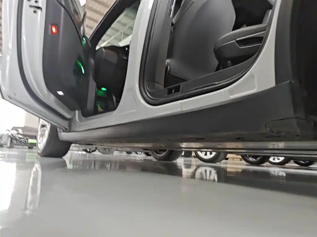 Tesla Model X 2019 — фото 22