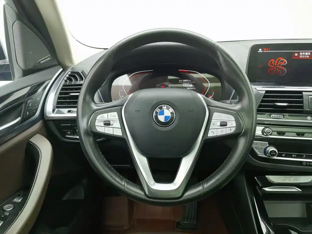 BMW X3 2019 — фото 11