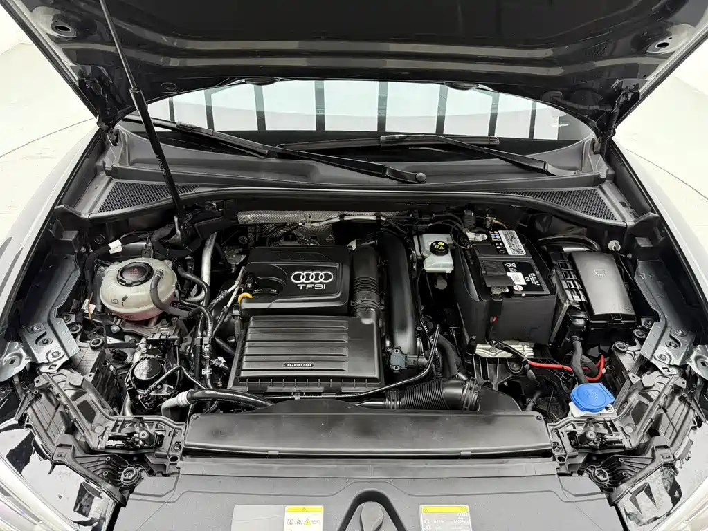 Audi Q3 2023 — фото 18