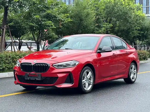 BMW 1 Series 2021