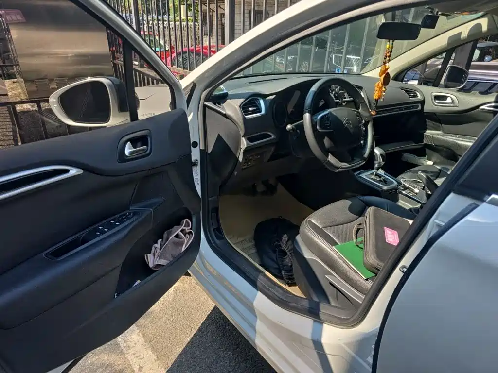 Citroen C4L 2015 — фото 14