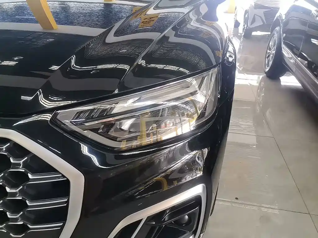 Audi Q5L 2023 — фото 24