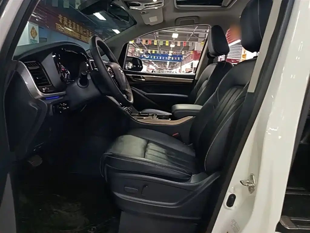 GAC Motor Trumpchi M8 2020 — фото 15