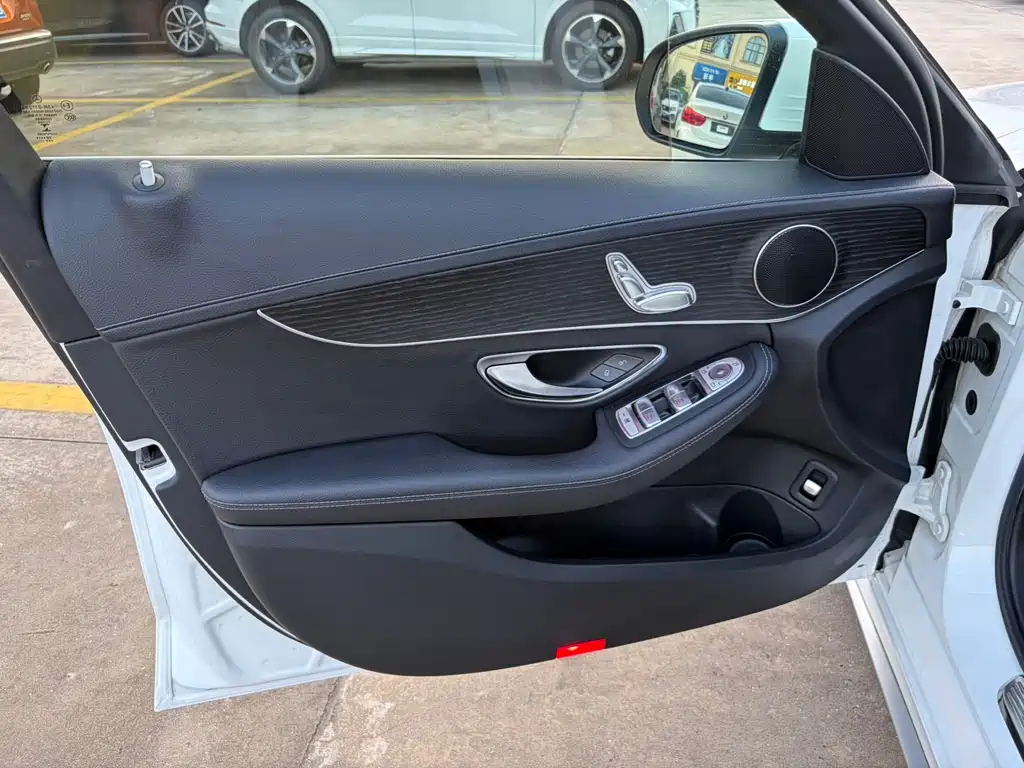 Mercedes-Benz C-Class 2020 — фото 16
