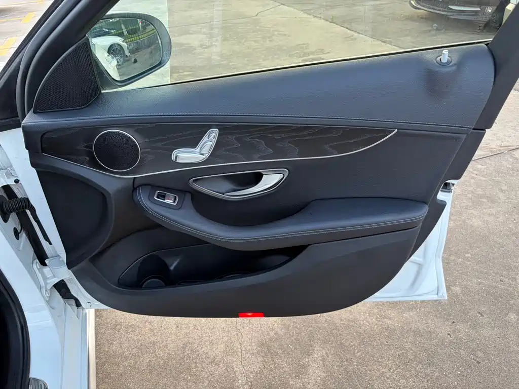 Mercedes-Benz C-Class 2020 — фото 19