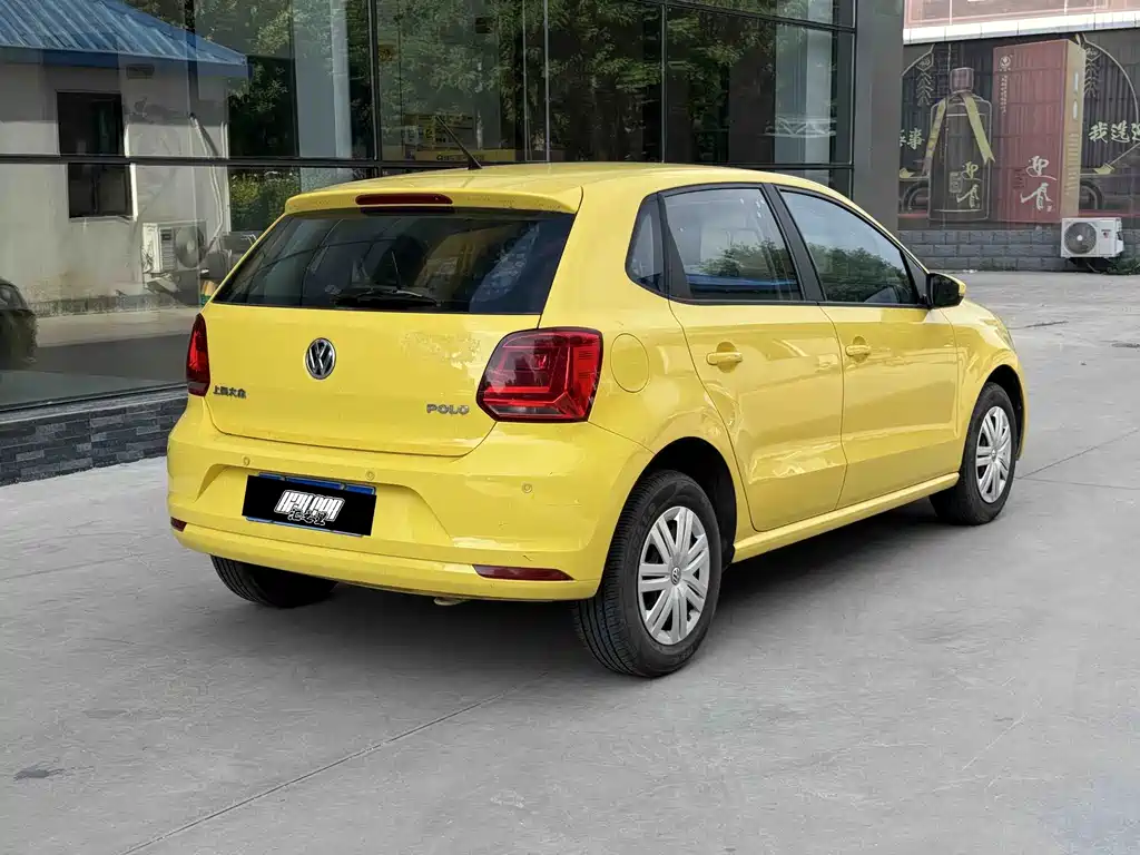 Volkswagen Polo 2015