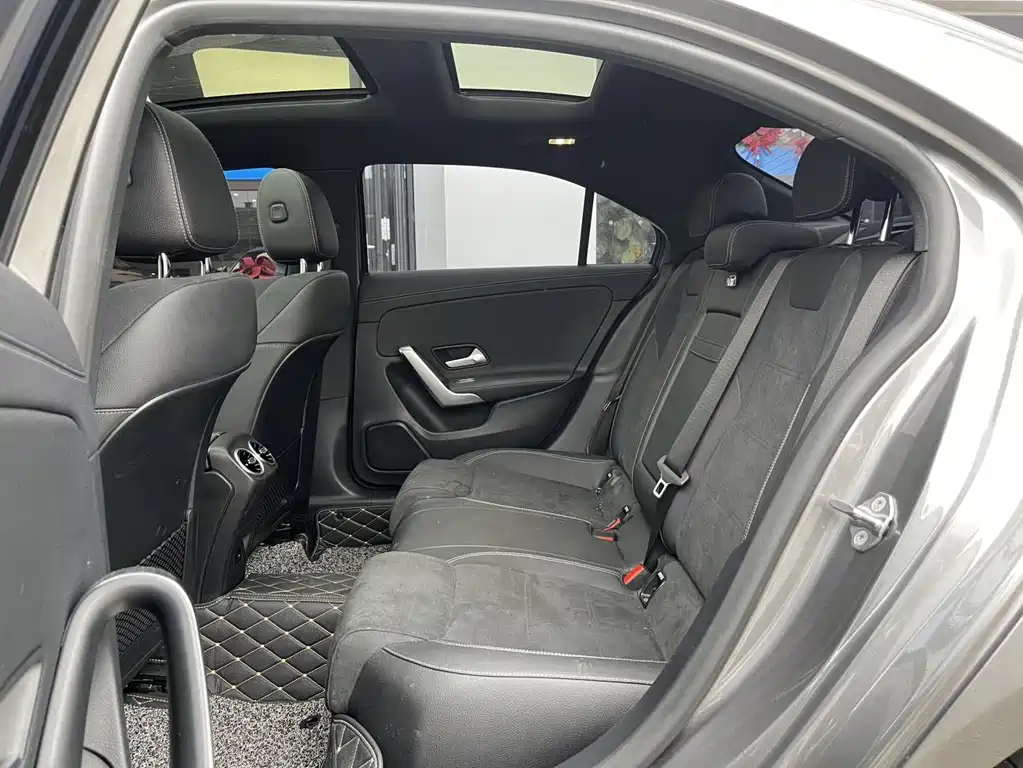 Mercedes-Benz A-Class 2021 — фото 14