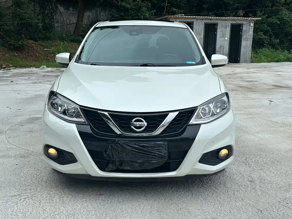 Nissan Tiida 2017