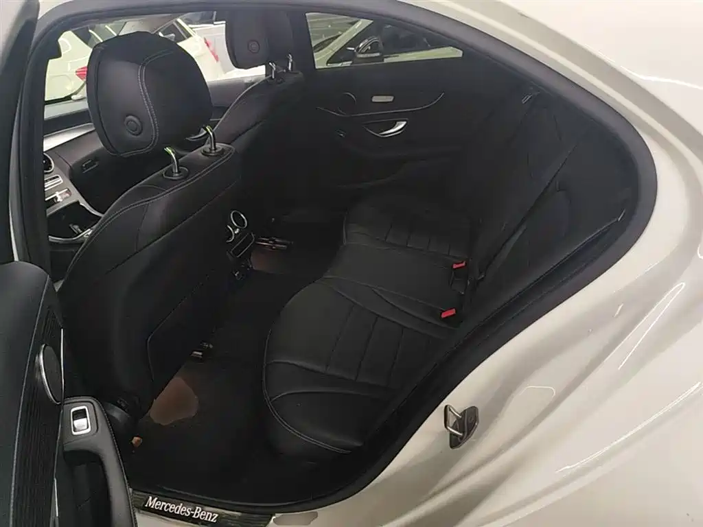 Mercedes-Benz C-Class 2021 — фото 17