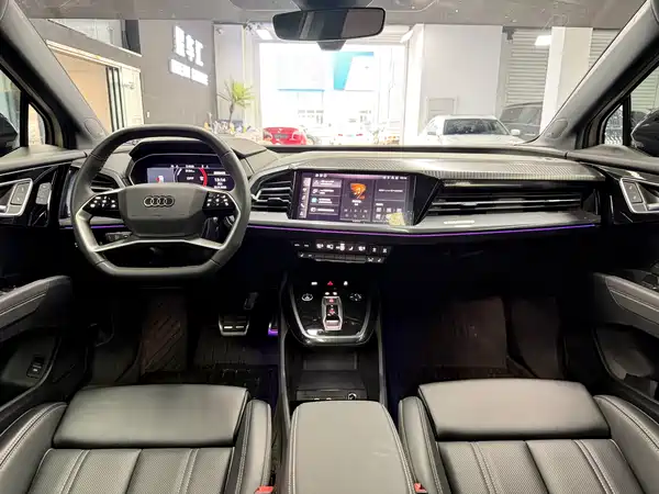 Audi Q4 2024