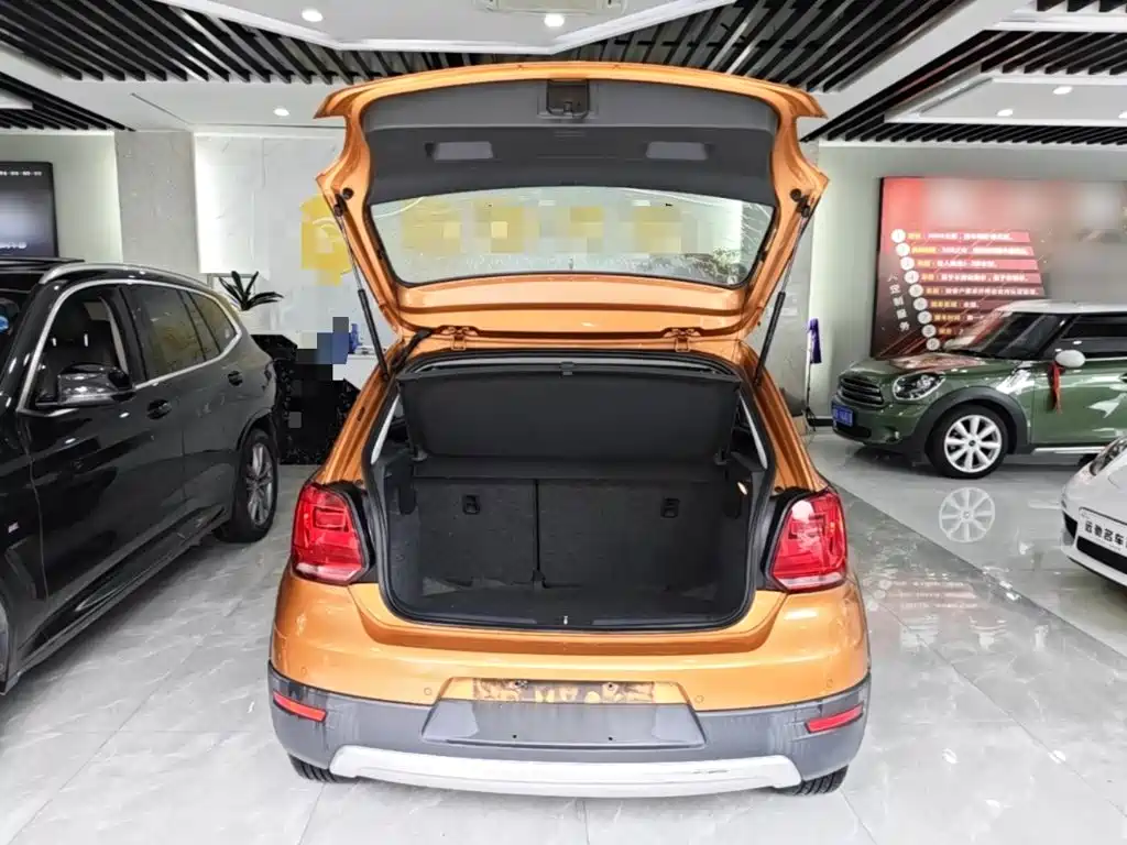Volkswagen Polo 2015 — фото 19