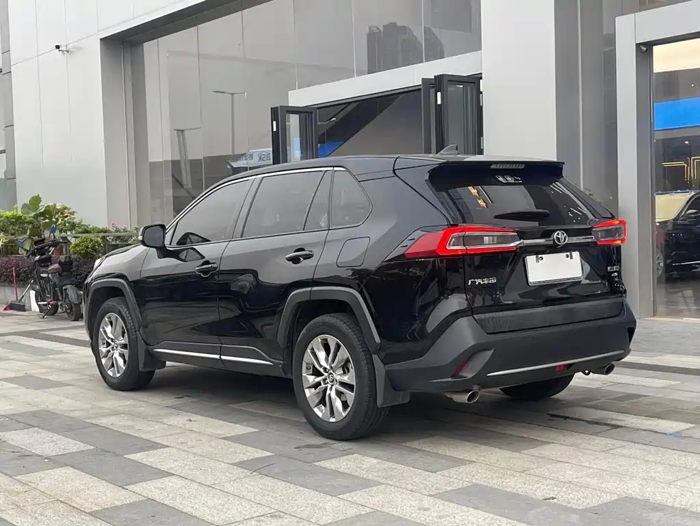 Toyota Wildlander 2021 — фото 20