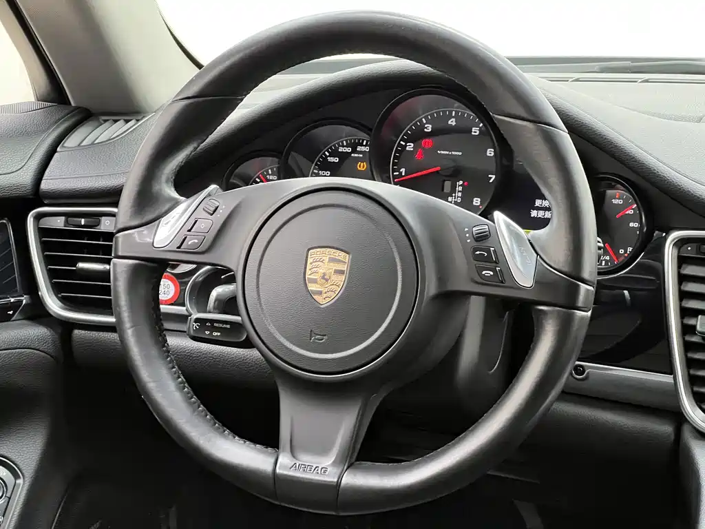Porsche Panamera 2014 — фото 24