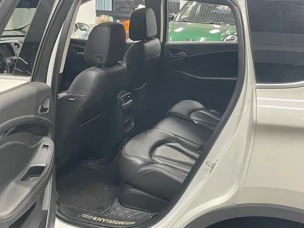 Buick Envision Plus 2020 — фото 9