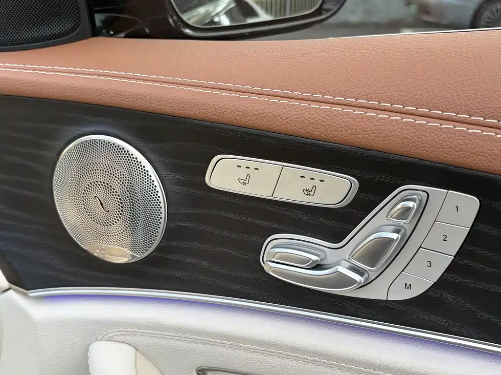 Mercedes-Benz E-Class 2022 — фото 21