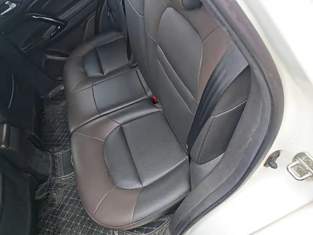 GAC Motor Trumpchi GS4 2015 — фото 17