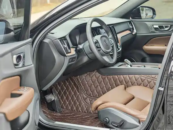 Volvo S60 2022