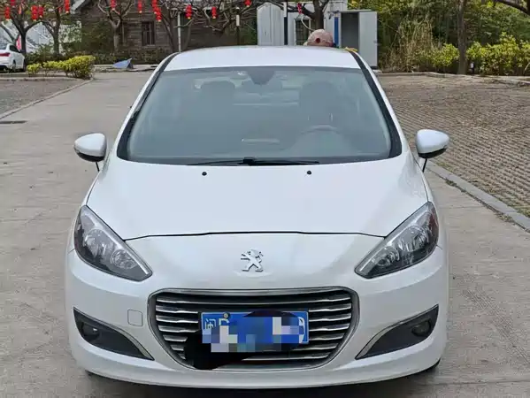 Peugeot 308 2016