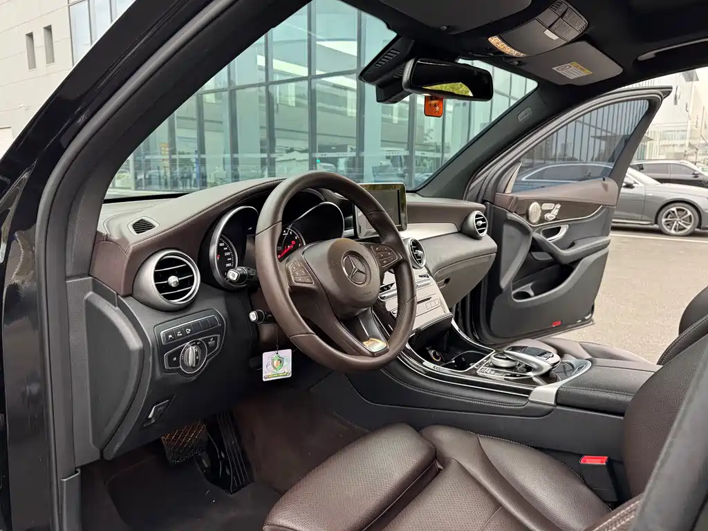Mercedes-Benz GLC 2018 — фото 4